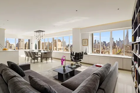 900 Park Avenue New York City NY 10075