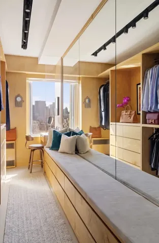 900 Park Avenue New York City NY 10075