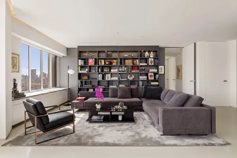 900 Park Avenue New York City NY 10075