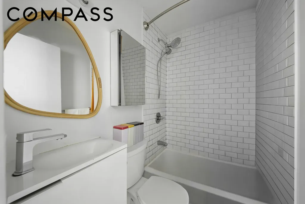 304 Clinton Avenue New York City NY 11205