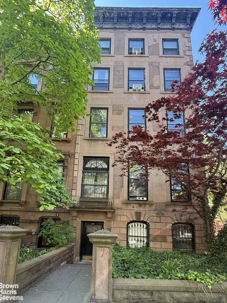 28 8th Avenue New York City NY 11217