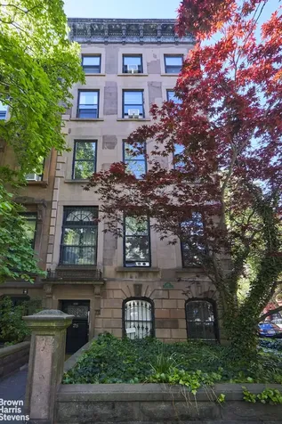 28 8th Avenue New York City NY 11217