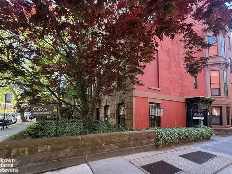 28 8th Avenue New York City NY 11217