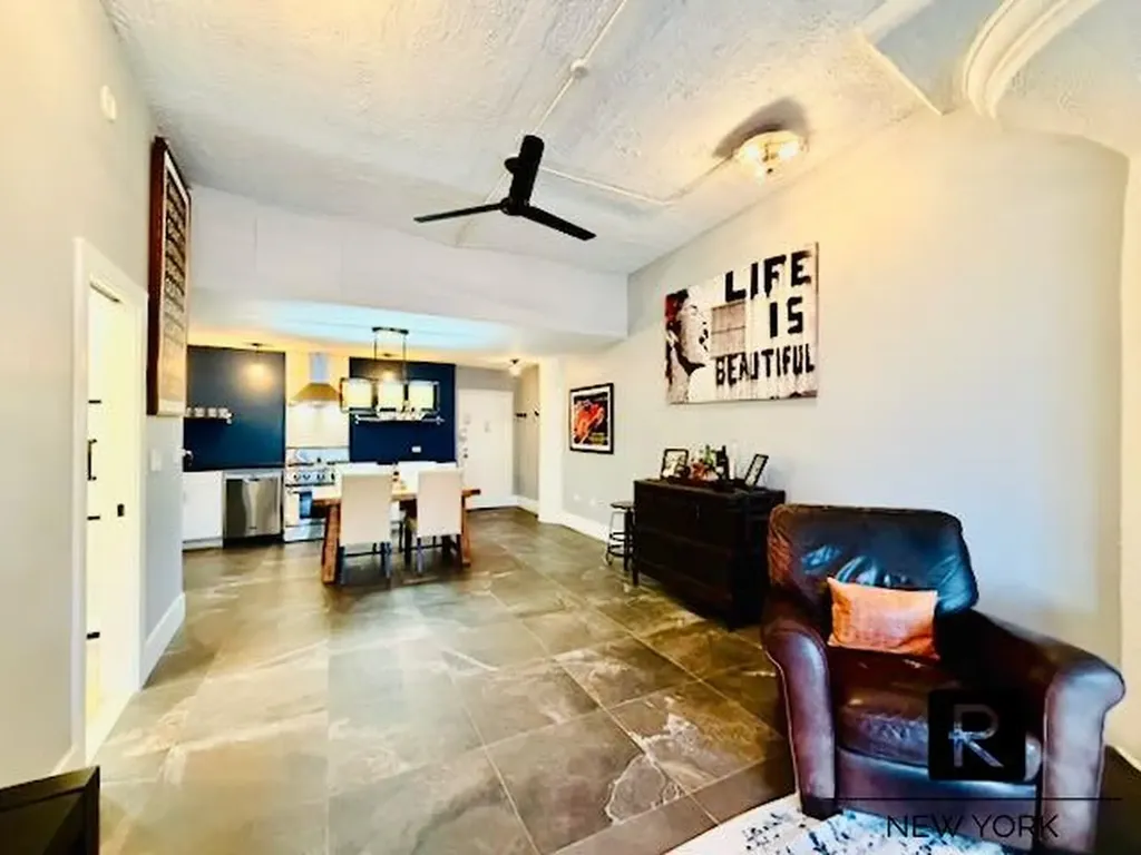 10 Bay Street Landing New York City NY 10301