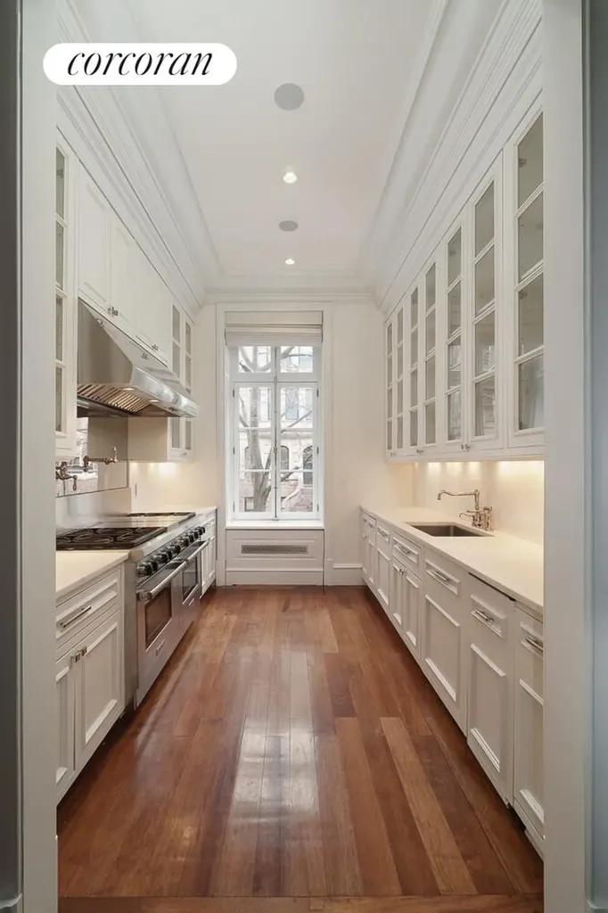 4 E 93rd Street New York City NY 10128