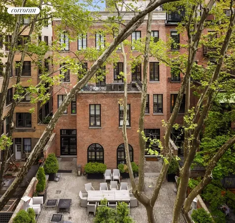 4 E 93rd Street New York City NY 10128