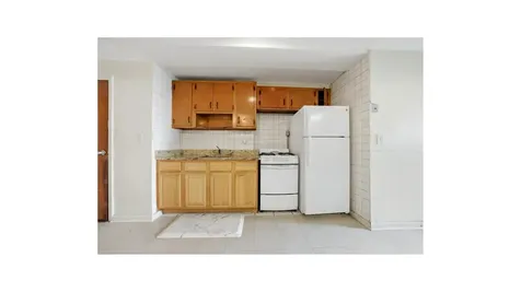 4425 Richardson Avenue New York City NY 10470