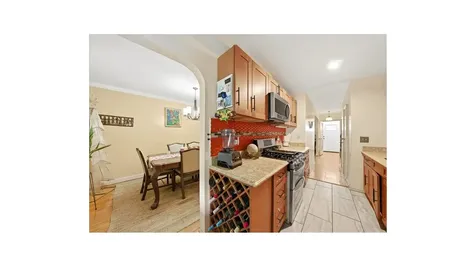 4425 Richardson Avenue New York City NY 10470