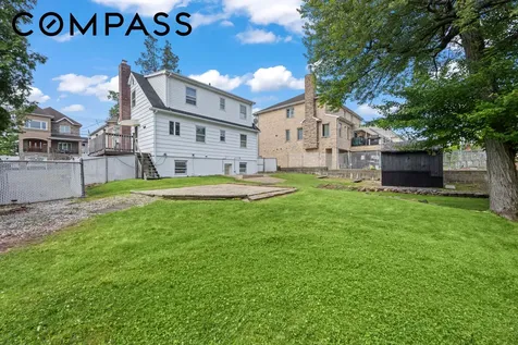 223 Darlington Avenue New York City NY 10312
