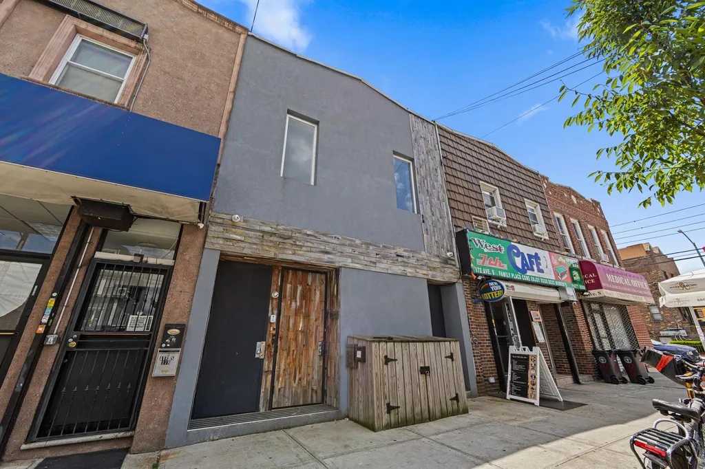 174 Ave S New York City NY 11223
