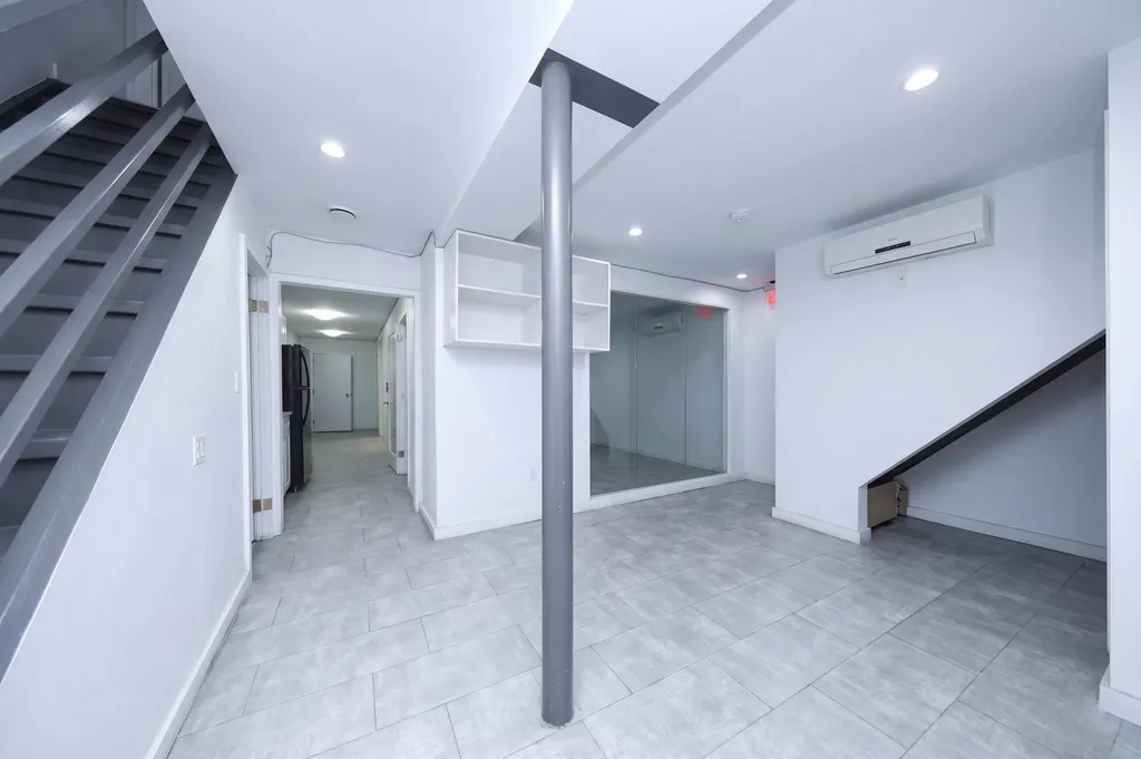174 Ave S New York City NY 11223