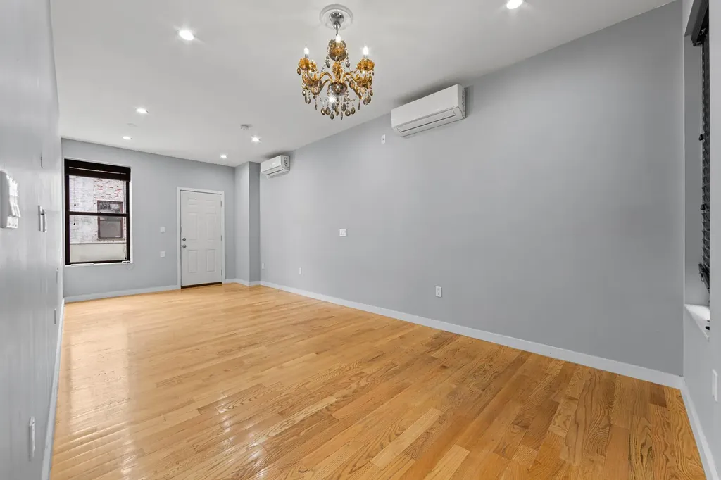 174 Ave S New York City NY 11223