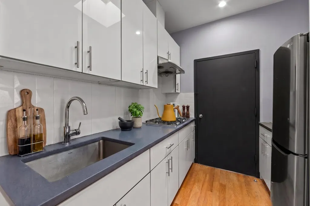 174 Ave S New York City NY 11223