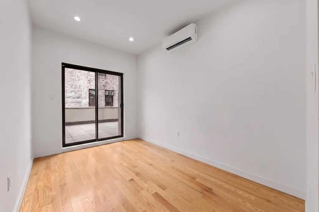 174 Ave S New York City NY 11223
