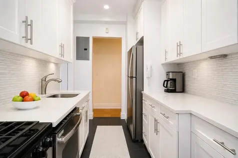 425 Riverside Drive New York City NY 10025
