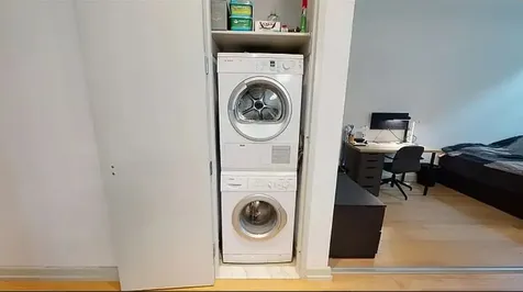 21-45 44th Drive New York City NY 11101