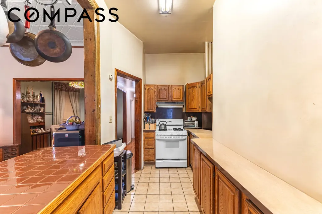 949 4th Avenue New York City NY 11232