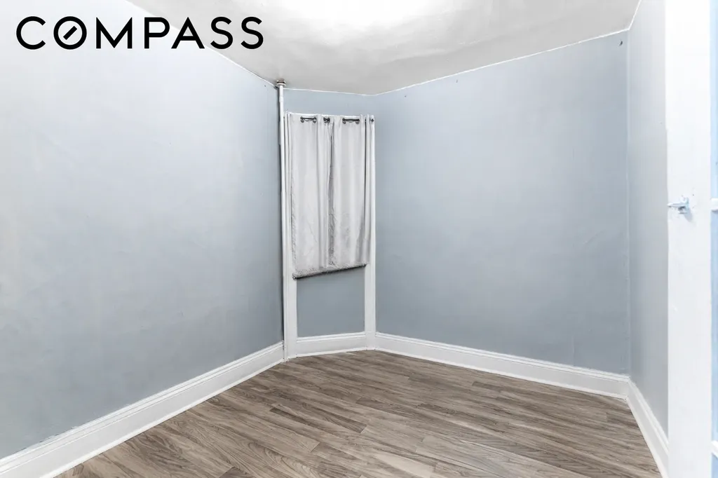 949 4th Avenue New York City NY 11232