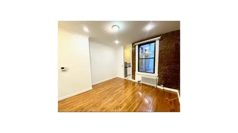 247 E 39th Street New York City NY 10016