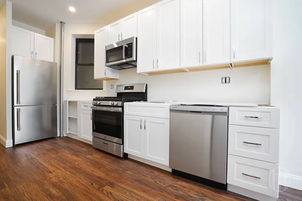 504 E 118th Street New York City NY 10035