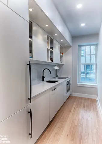 527 E 72nd Street New York City NY 10021