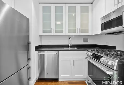 290 3rd Avenue New York City NY 10010