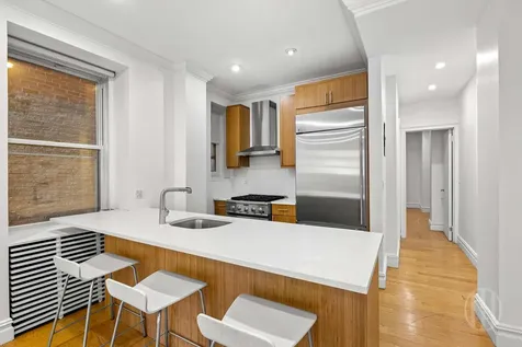 26 E 63rd Street New York City NY 10065-0298