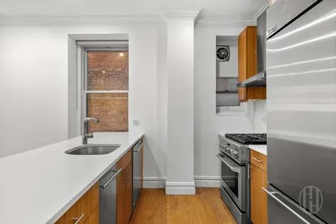 26 E 63rd Street New York City NY 10065-0298