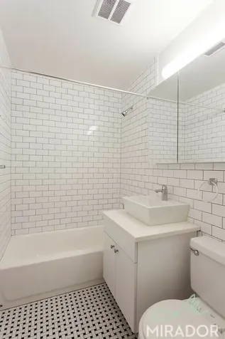304 E 20th Street New York City NY 10003