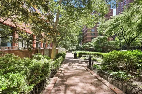 200 E 94th Street New York City NY 10128