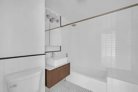 419 E 117th Street New York City NY 10035