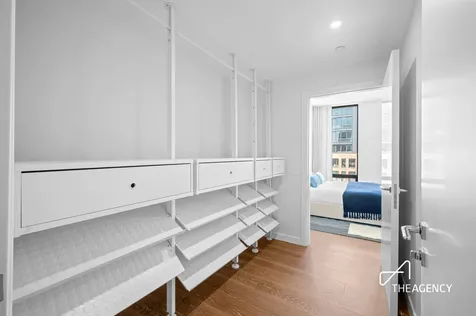 287 E Houston Street New York City NY 10002