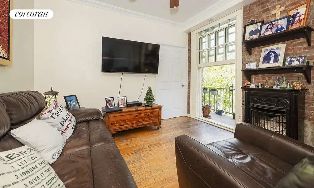 517 E 77th Street New York City NY 10021