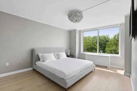 212 Warren Street New York City NY 10282