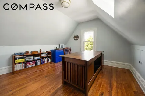 515 E 3rd Street New York City NY 11218
