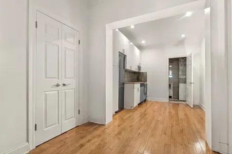 216 3rd Avenue New York City NY 10003