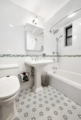 69 Pineapple Street New York City NY 11201