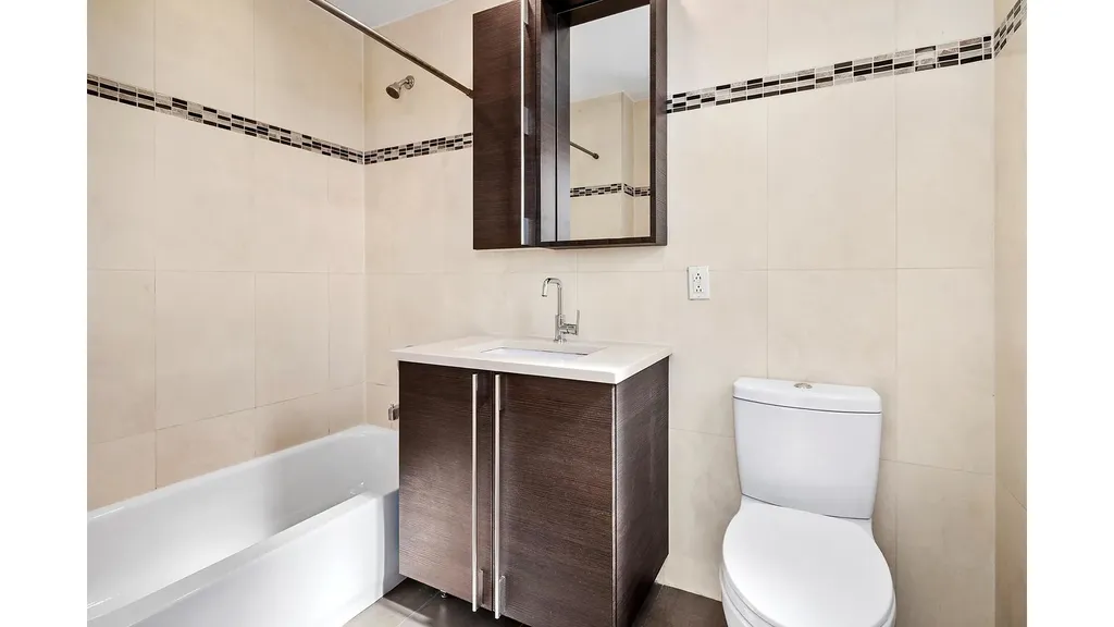 31-35 31st Street New York City NY 11106