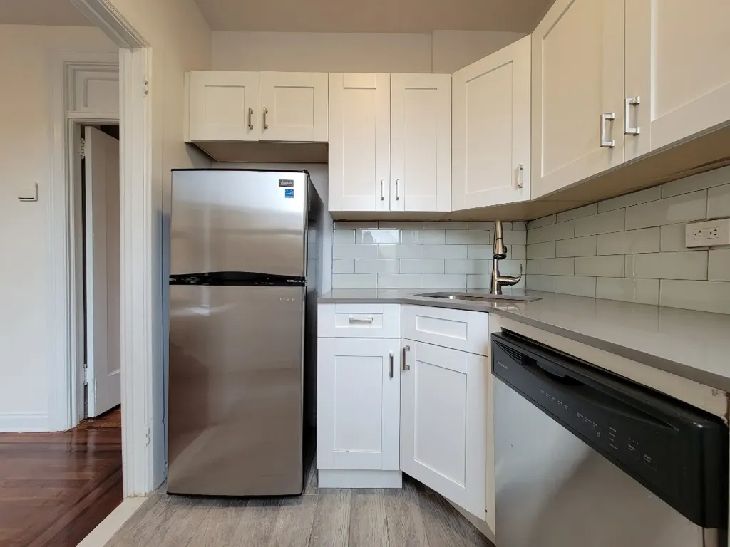 25-21 31st Avenue New York City NY 11106