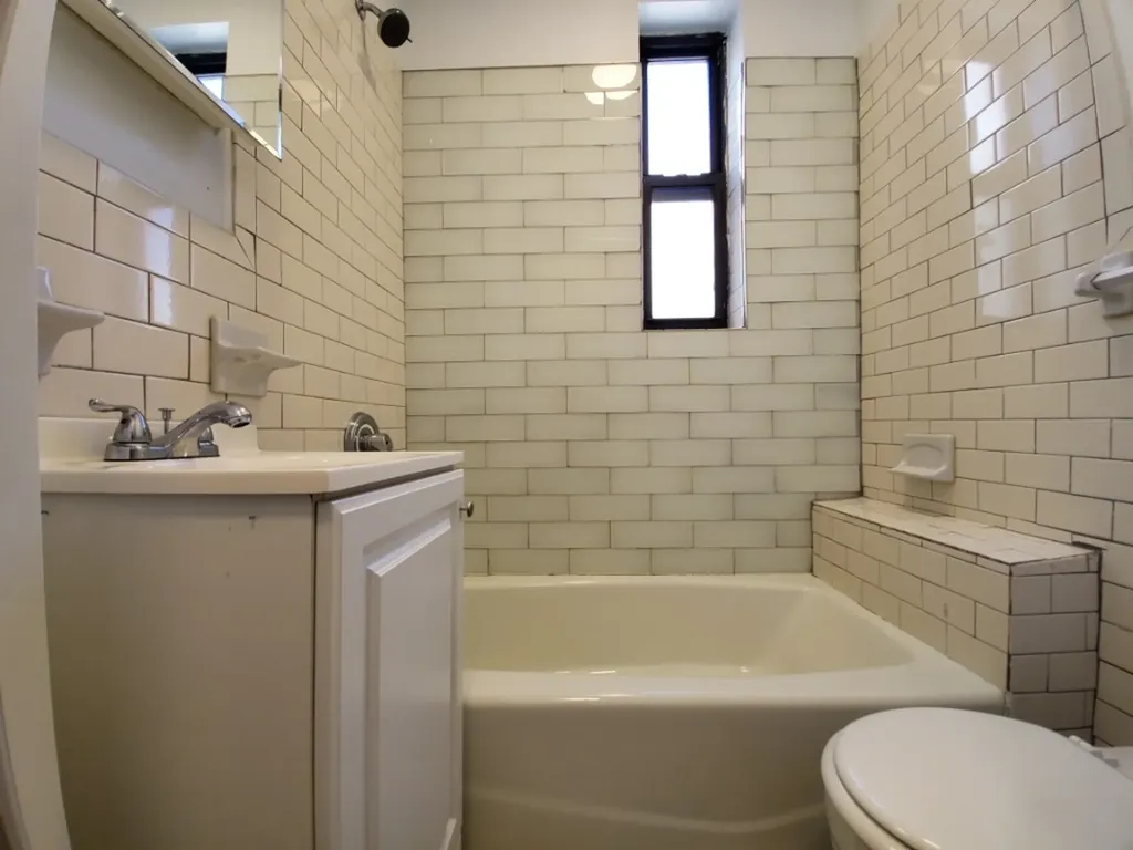 25-21 31st Avenue New York City NY 11106