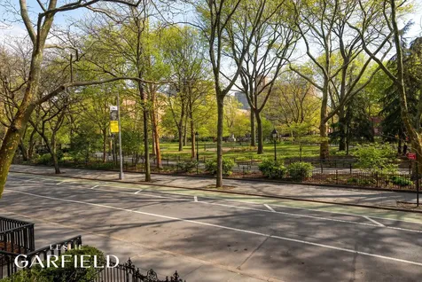 23 Washington Square N New York City NY 10011