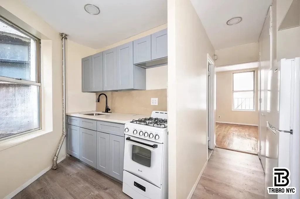 305 E 105th Street New York City NY 10029