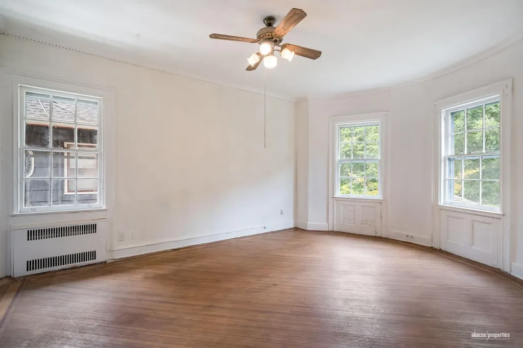 502 E 17th Street New York City NY 11226