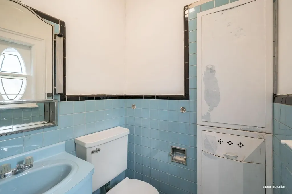 502 E 17th Street New York City NY 11226