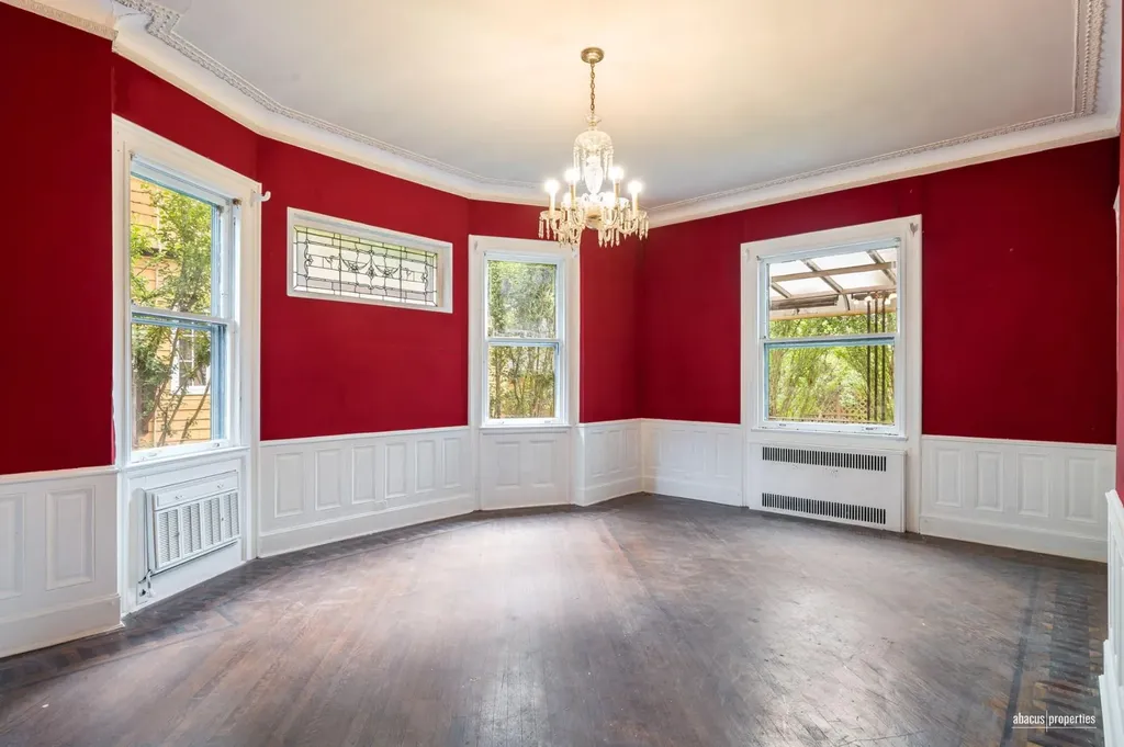 502 E 17th Street New York City NY 11226