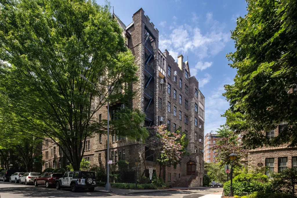116 Pinehurst Avenue New York City NY 10033