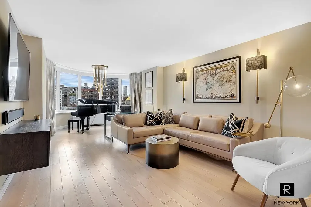 330 E 38th Street New York City NY 10016