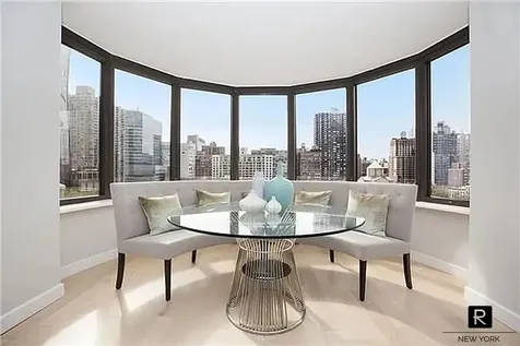 330 E 38th Street New York City NY 10016