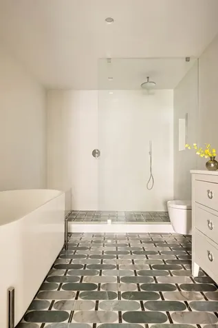 5 E 63rd Street New York City NY 10065
