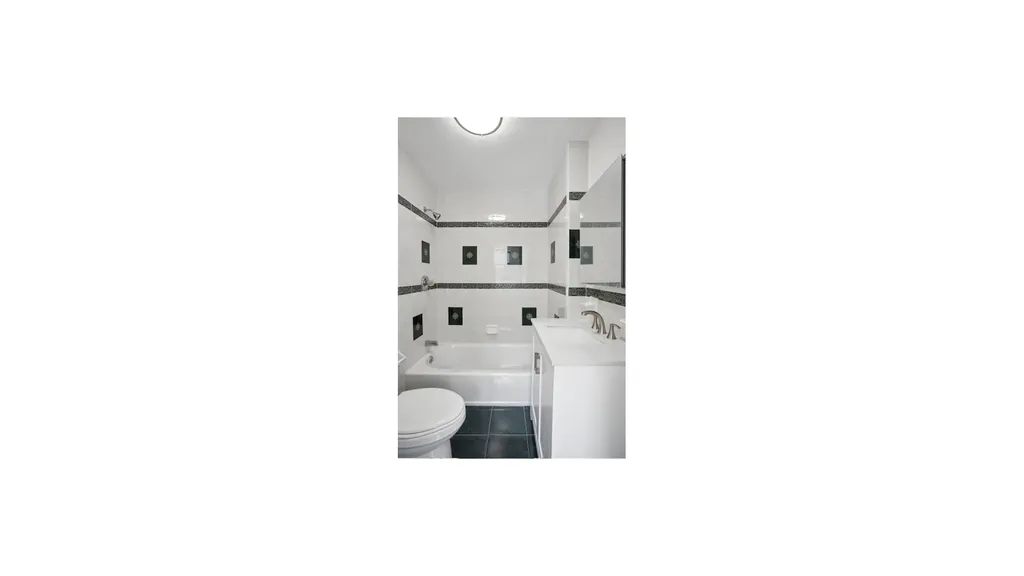 211 5th Avenue New York City NY 11215